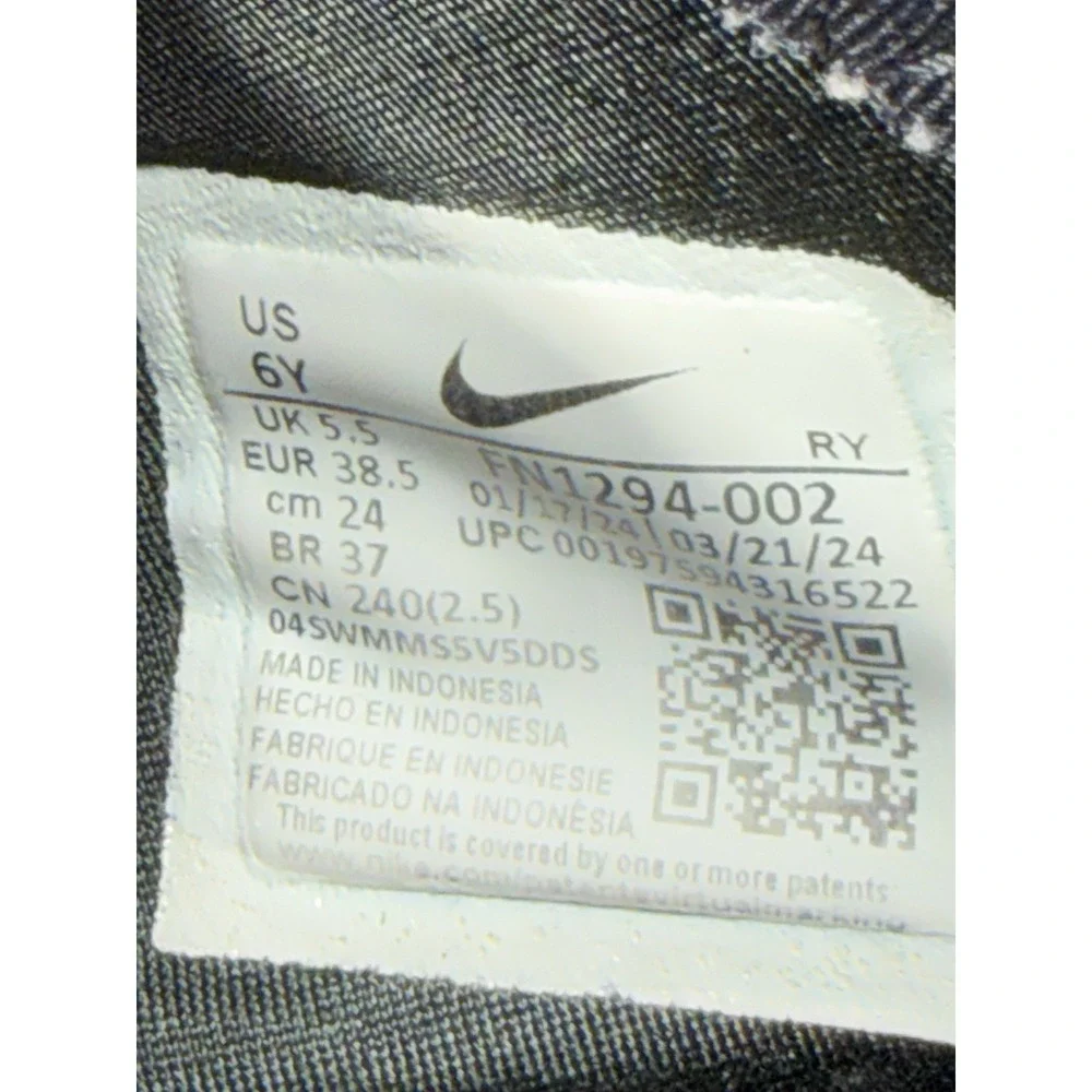 Nike Kids Youth Size 6Y Flex Runner Black Running Shoes Comfy Slip On Sneakers